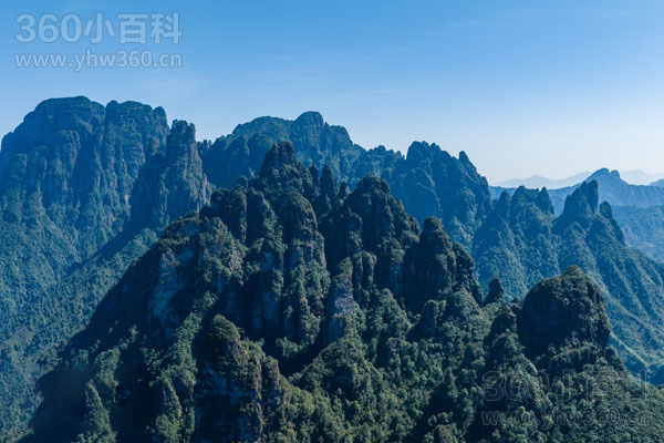 五指山在哪里？全国分布与海南五指山详细介绍