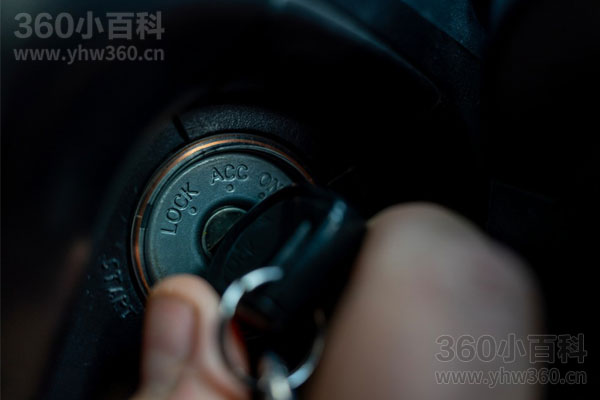 ​汽车LOCK挡是什么意思？钥匙孔挡位功能详解